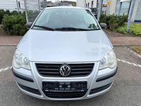 Używany VW Polo 54 KM (39 kW) 2005 Srebrny Sedan/Limuzyna