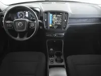 Gebraucht Volvo XC40 Momentum 163 PS (119 kW) 2021 Schwarz SUV