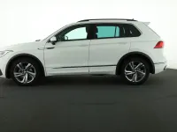 Gebraucht VW Tiguan R-line 150 PS (110 kW) 2024 Pure white SUV