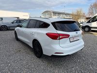 Gebraucht Ford Focus Cool & Connect 120 PS (88 kW) 2019 Weiß Limousine