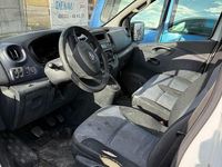 Używany Opel Vivaro 145 KM (106 kW) 2016 Biały Minivan