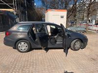 Gebraucht Opel Astra 110 PS (80 kW) 2014 Schwarz Kombi