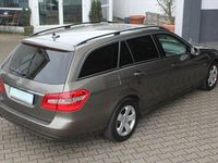Gebraucht Mercedes E200 184 PS (135 kW) 2011 Grau Limousine