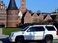 Gebraucht Cadillac Escalade 409 PS (300 kW) 2015 Weiß SUV