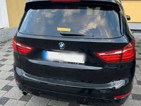 gebraucht BMW 218 Gran Tourer 218d Advantage schwarz 7-Sitze