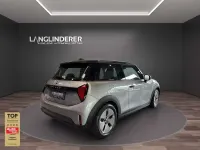 Gebraucht Mini Cooper Favoured 156 PS (114 kW) 2024 Melting silver iii Kleinwagen
