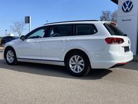 Gebraucht VW Passat 122 PS (89 kW) 2021 Weiß Kombi
