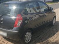 Gebraucht Hyundai i10 67 PS (49 kW) 2010 Schwarz Kleinwagen