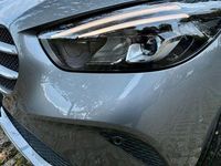 Gebraucht Mercedes B200 163 PS (119 kW) 2022 Grau Van / Kleinbus