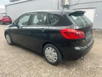 Gebraucht BMW 218 Active Tourer 136 PS (100 kW) 2015 Schwarz Van / Kleinbus