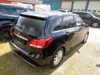 Gebraucht Mercedes B200 Business 156 PS (114 kW) 2018 Schwarz Kleinwagen