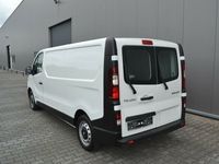 Gebraucht Renault Trafic Komfort 120 PS (88 kW) 2015 Weiß Van / Kleinbus