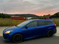 Gebraucht Ford Focus ST 250 PS (183 kW) 2013 Blau Kombi