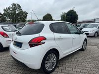 Gebraucht Peugeot 208 Style 82 PS (60 kW) 2017 Weiß Kleinwagen