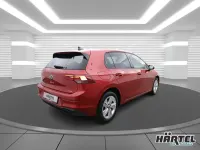 Gebraucht VW Golf VIII Life 110 PS (80 kW) 2022 Kings red Limousine