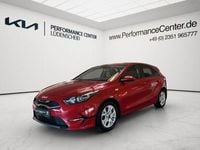 Usado Kia Ceed Vision 140 HP (102 kW) 2024 Vermelho Citadino