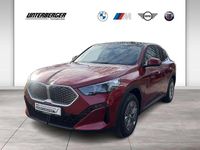 Neu BMW iX2 Sport Line 150 kW (204 PS) 2025 Rot SUV