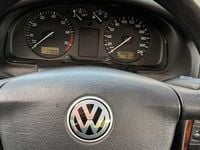 Second-hand VW Passat 101 CP (74 kW) 1997 Argintiu Berlinǎ