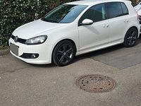 Gebraucht VW Golf VI Team 122 PS (89 kW) 2010 Weiß Kleinwagen
