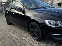 Gebraucht Volvo S60 150 PS (110 kW) 2015 Schwarz Limousine
