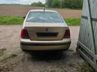 Gebraucht VW Bora 110 PS (80 kW) 2002 Gold Limousine
