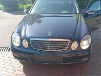Gebraucht Mercedes E220 150 PS (110 kW) 2003 Blau Limousine