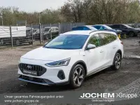 Gebraucht Ford Focus Active 125 PS (91 kW) 2022 Weiß Limousine