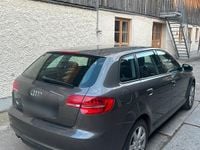 Gebraucht Audi A3 Sportback 102 PS (75 kW) 2010 Grau Kleinwagen