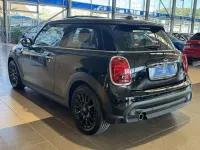 Gebraucht Mini Cooper Essential 136 PS (100 kW) 2022 Schwarz Kleinwagen