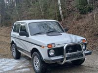 Gebraucht Lada niva 83 PS (61 kW) 2012 Weiß SUV