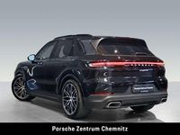 Second-hand Porsche Cayenne 470 CP (345 kW) 2024 Negru SUV