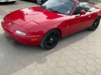 Używany Mazda MX5 90 KM (66 kW) 1998 Czerwony Kabriolet