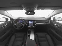 Gebraucht Volvo V60 CC Plus 197 PS (144 kW) 2023 Blau Kombi