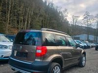 Gebraucht Skoda Yeti 105 PS (77 kW) 2012 Gold SUV