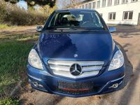 Usado Mercedes E200 Edition 193 CV (141 kW) 2008 Azul Familiar
