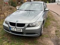 Gebraucht BMW 318 143 PS (105 kW) 2007 Silber Limousine