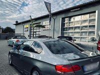 Gebraucht BMW 330 272 PS (200 kW) 2007 Grau Coupé