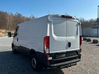 Gebraucht Iveco Daily 180 PS (132 kW) 2017 Weiß Van / Kleinbus