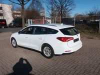 Gebraucht Ford Focus Titanium 150 PS (110 kW) 2020 Weiß Limousine