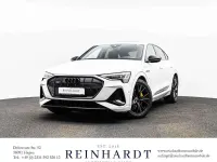 Gebraucht Audi e-tron Sportback Black Edition 300 kW (408 PS) 2022 Gletscherweiß metallic SUV