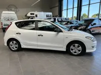 Gebraucht Hyundai i30 Edition 109 PS (80 kW) 2011 Weiß Limousine
