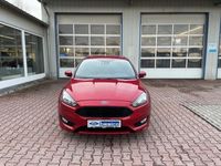 Gebraucht Ford Focus ST-Line 150 PS (110 kW) 2017 Rot Limousine