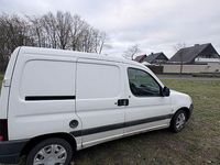 Gebraucht Peugeot Partner 69 PS (50 kW) 2004 Weiß Van / Kleinbus
