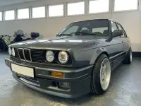 Gebraucht BMW 325 M Sport 176 PS (129 kW) 1989 Grau Limousine