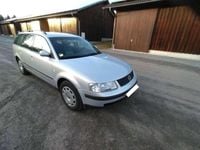 Gebraucht VW Passat 90 PS (66 kW) 1999 Silber Kombi