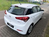 gebraucht Hyundai i20 Klima, Sitzheizung 55 kW (75 PS), Schalt. 5-Gan...