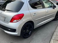 Gebraucht Peugeot 207 120 PS (88 kW) 2009 Silber Limousine