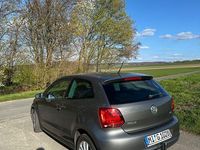 Gebraucht VW Polo Style 90 PS (66 kW) 2011 Grau Kleinwagen