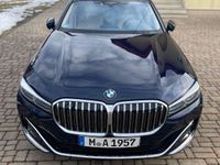 Gebraucht BMW 740 Performance 340 PS (250 kW) 2020 Blau Limousine