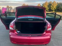 Gebraucht Toyota Avensis 132 PS (97 kW) 2011 Rot Limousine